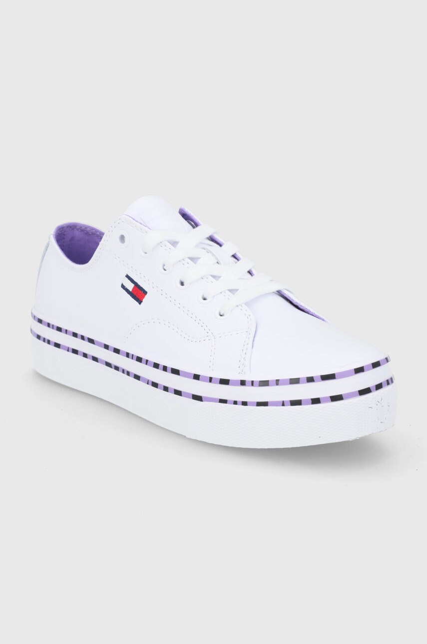 

Кожаные ботинки Tommy Jeans цвет белый на платформе