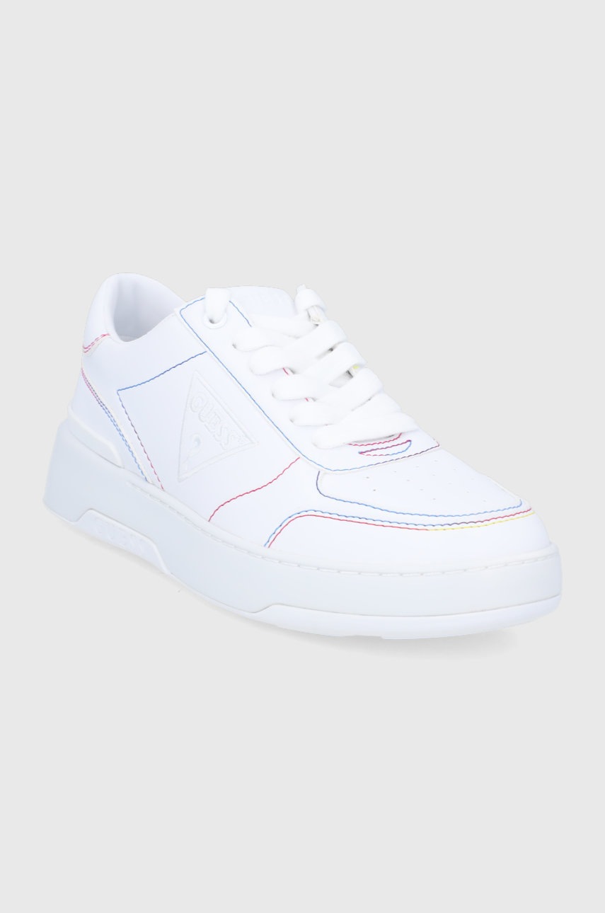 

Черевики Guess колір білий на платформі