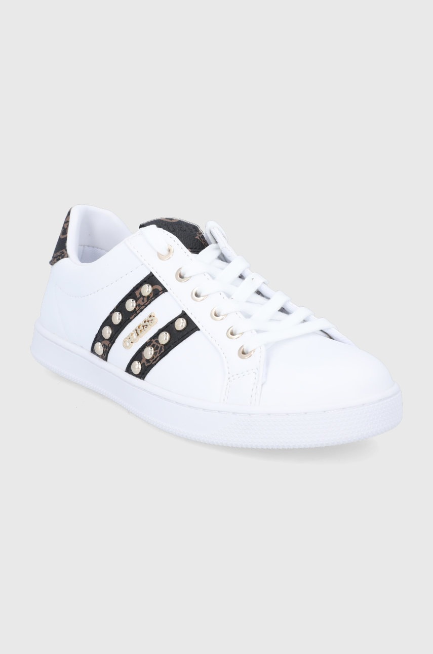 

Ботинки Guess цвет белый