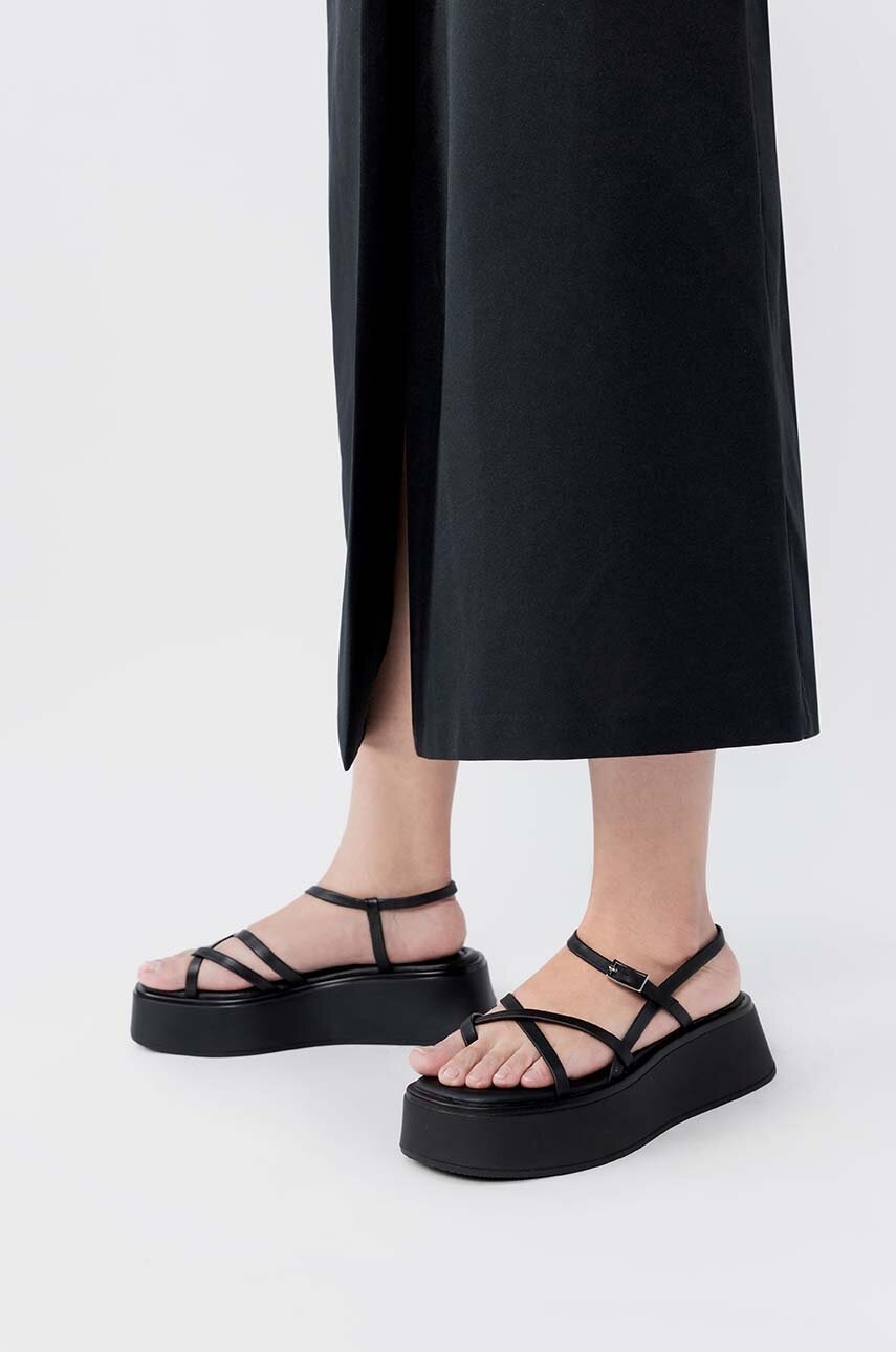 Δερμάτινα σανδάλια Vagabond Shoemakers Shoemakers Courtney χρώμα: μαύρο φωτογραφία