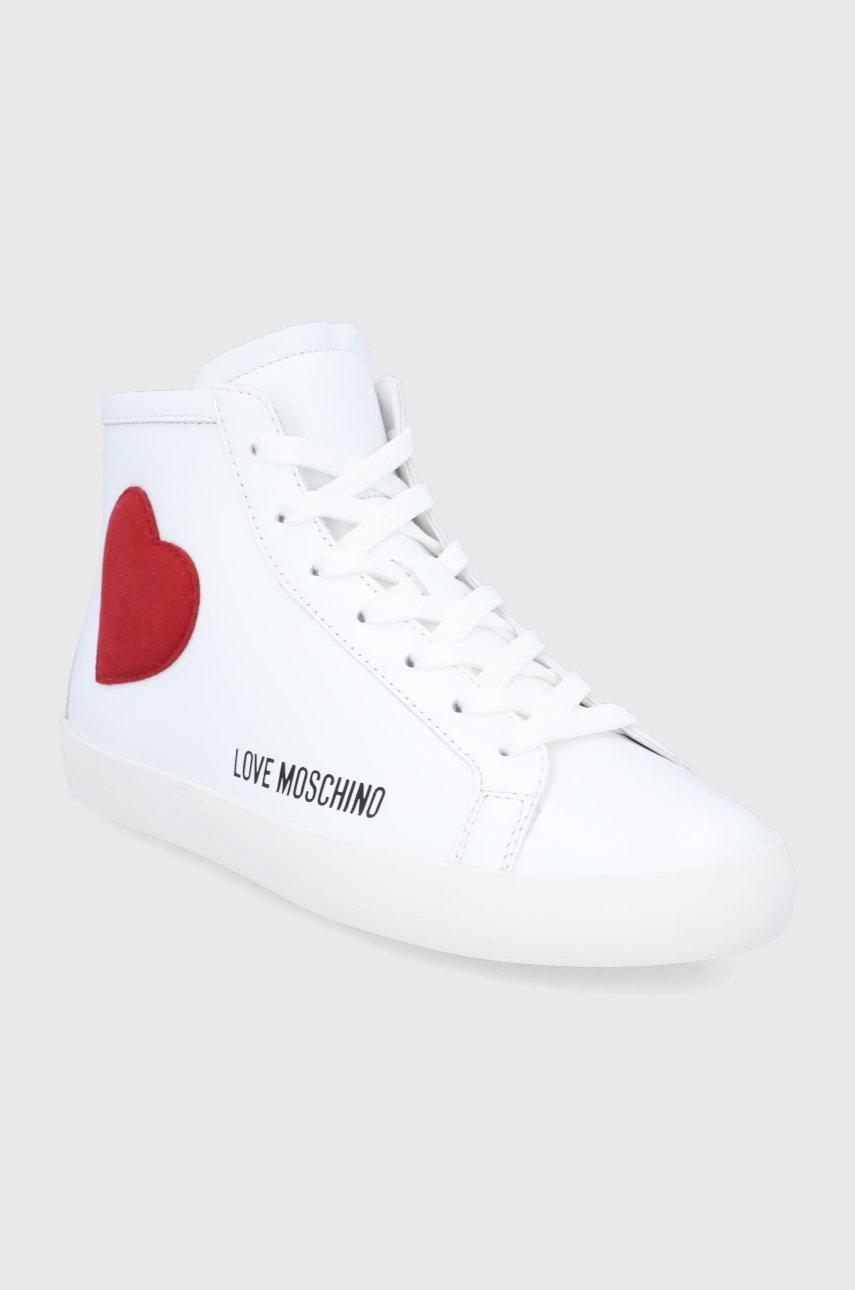 

Кожаные кеды Love Moschino женские цвет белый