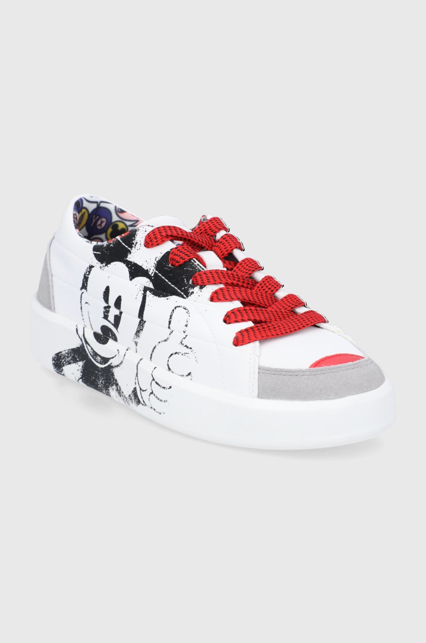 

Ботинки Desigual цвет белый