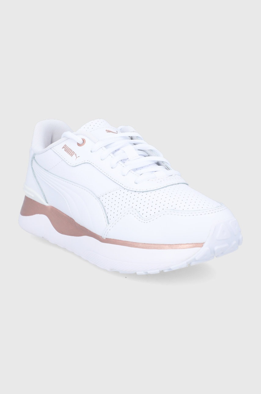 

Шкіряні черевики Puma R78 Voyage Premium L колір білий