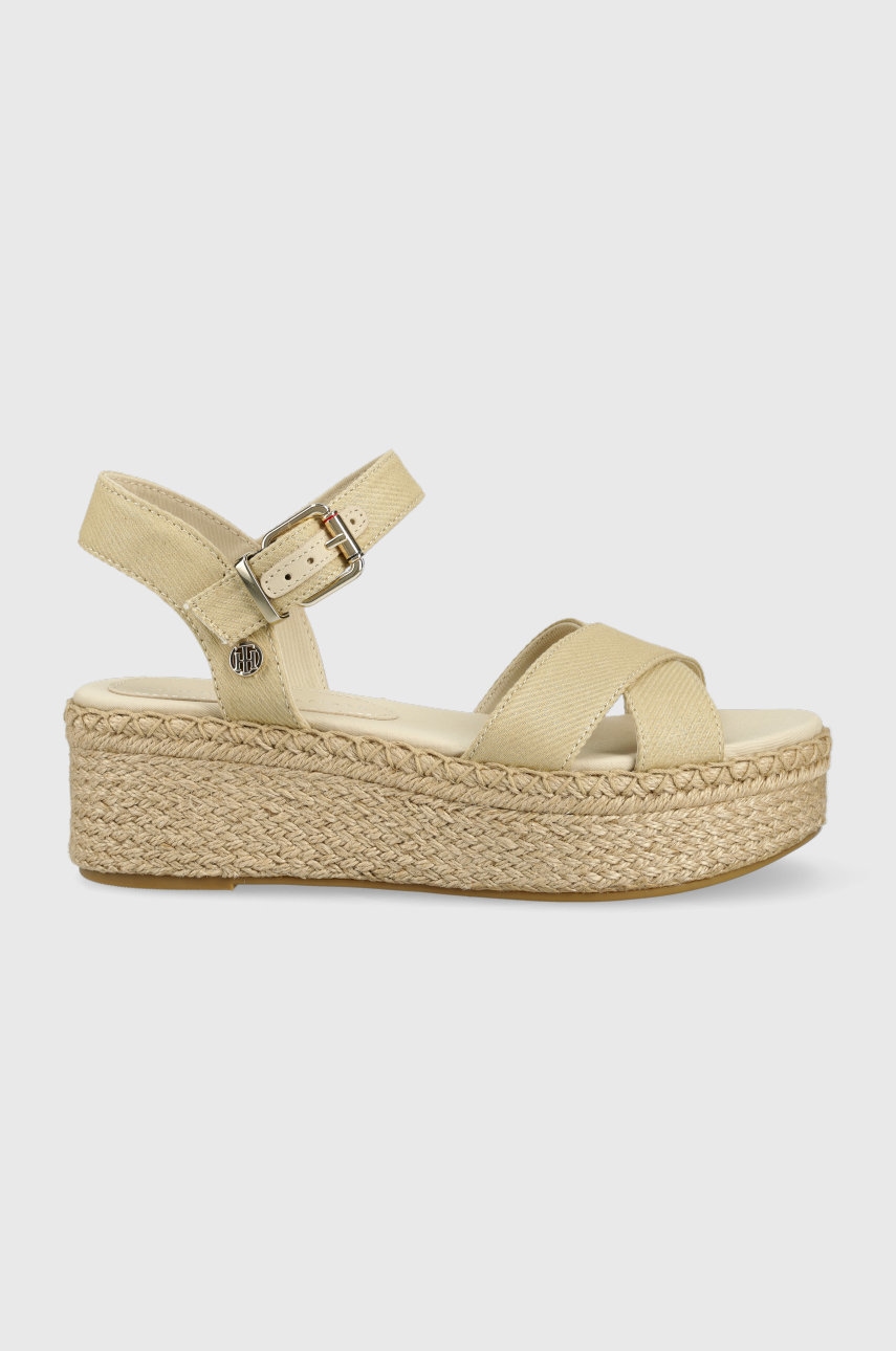 sandaly-tommy-hilfiger-damske-zlata-barva-na-platforme