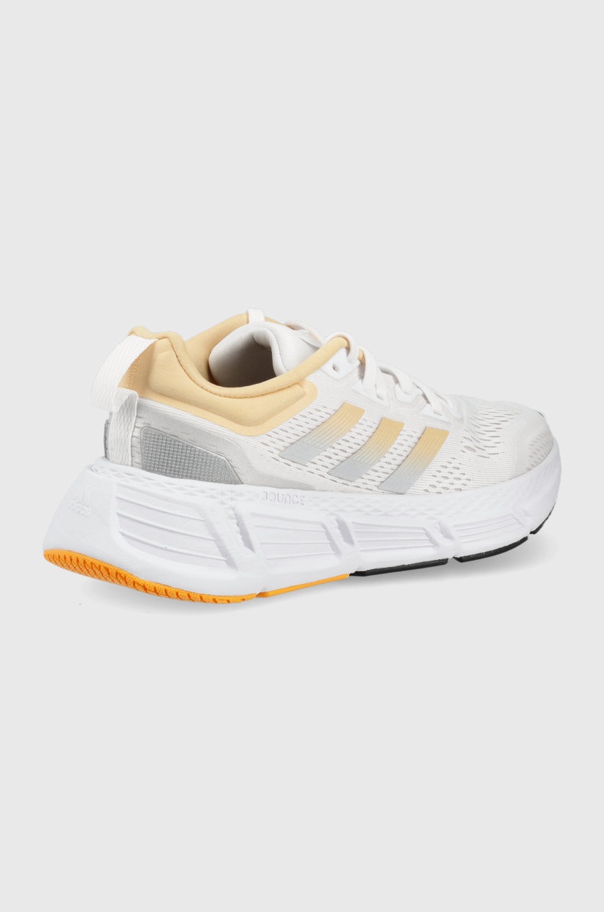 

Бігові кросівки adidas Questar колір білий