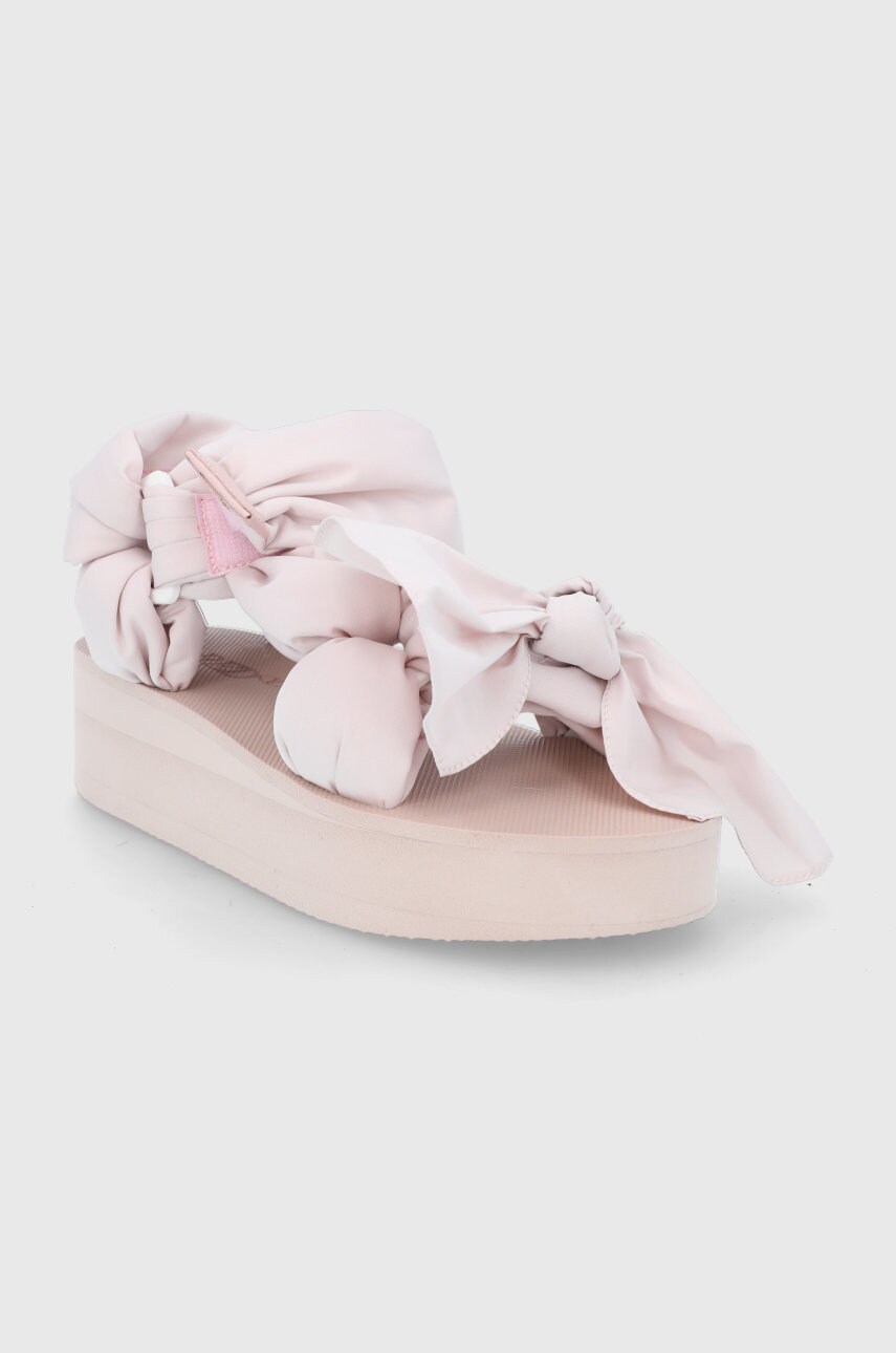

Сандалии Red Valentino женское цвет бежевый на платформе