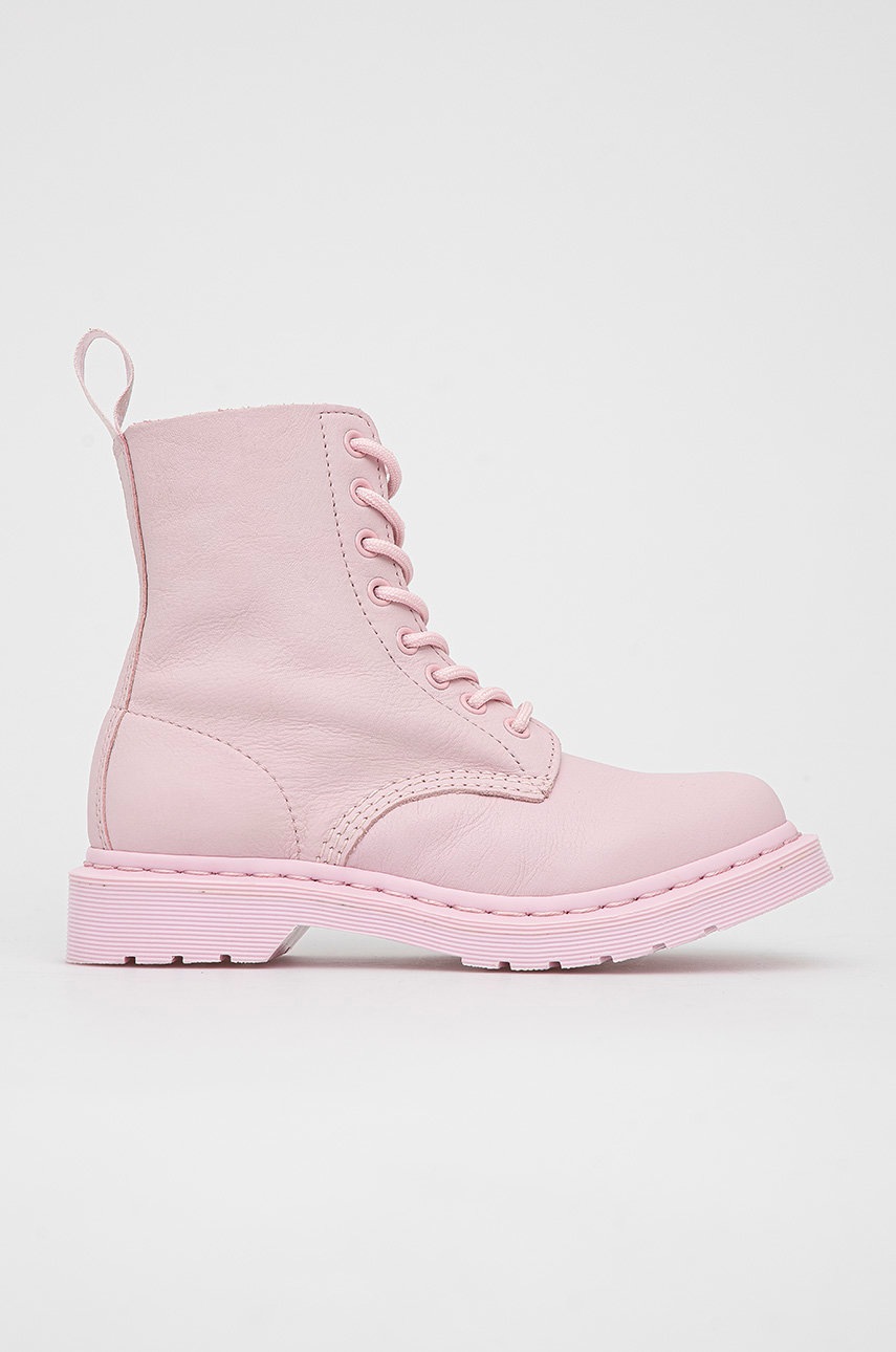 

Кожени кубинки Dr. Martens в розово с равна подметка, Розов