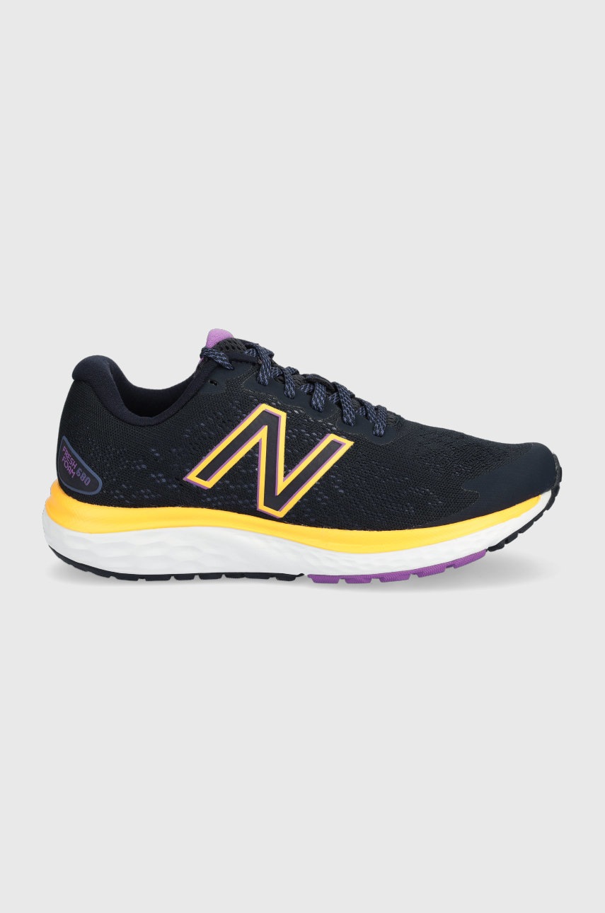 

Маратонки New Balance Fresh Foam 680v7 в черно, Черен