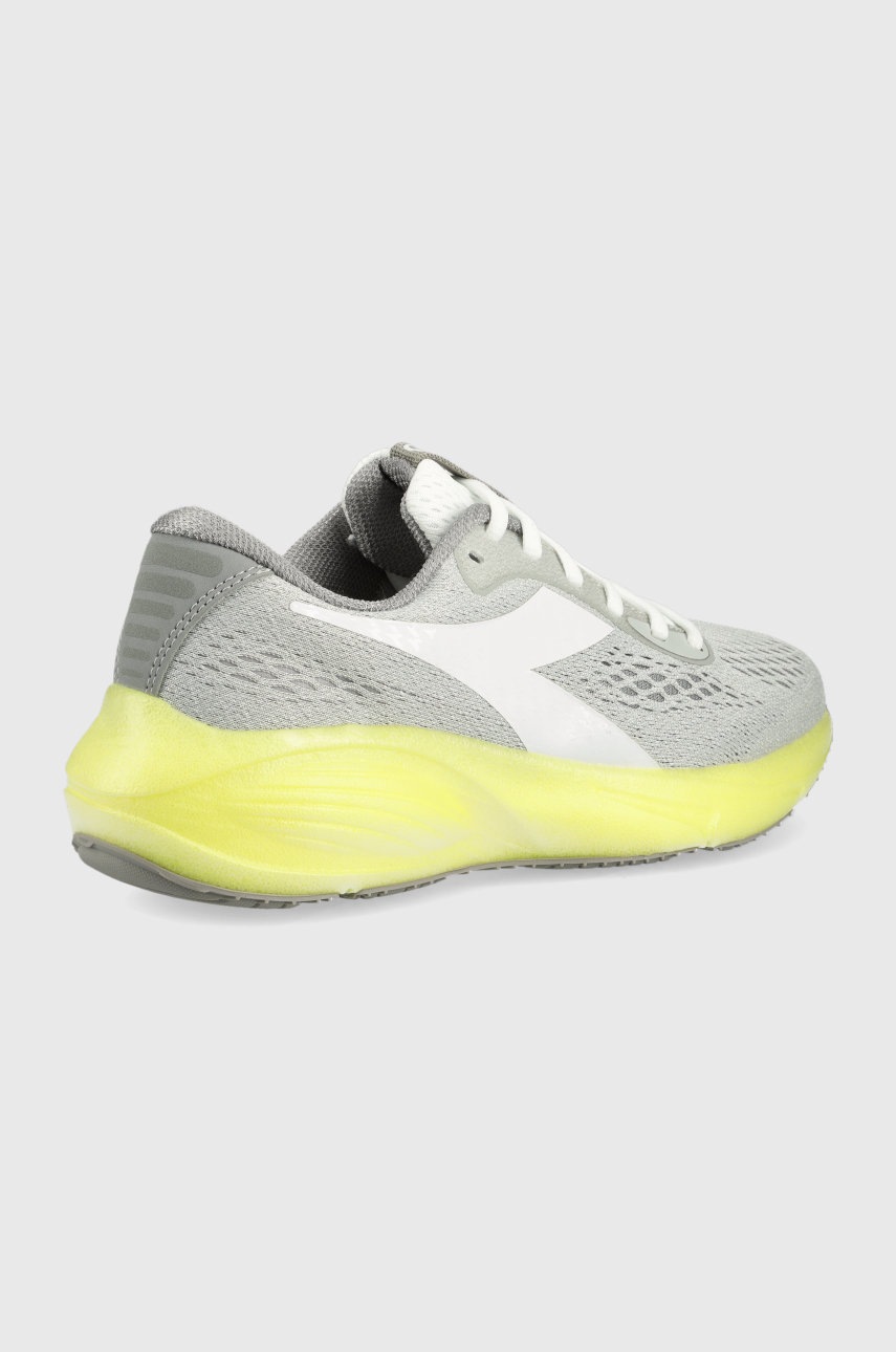 

Бігові кросівки Diadora Freccia колір сірий