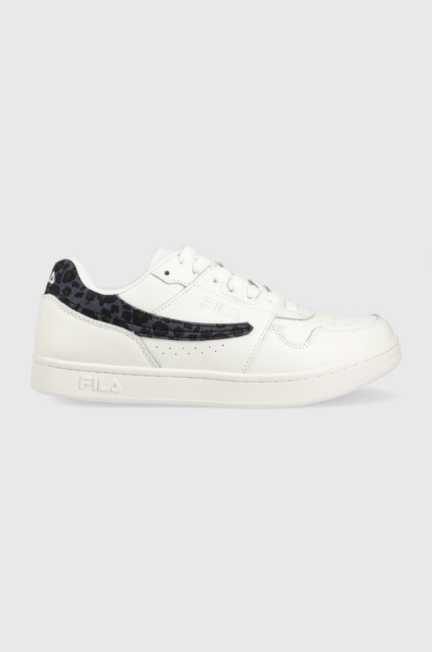 Levně Kožené sneakers boty Fila Arcade bílá barva