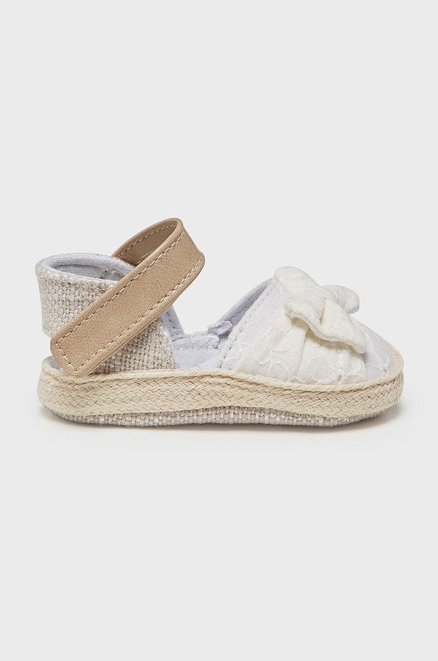 Mayoral Newborn pantofi pentru bebelusi culoarea alb answear.ro
