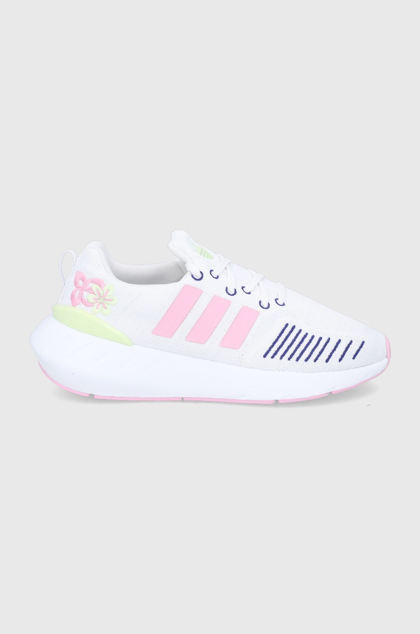 Детские ботинки adidas Originals Swift Run GZ0798 цвет белый Детские ботинки adidas Originals Swift Run GZ0798 цвет белый