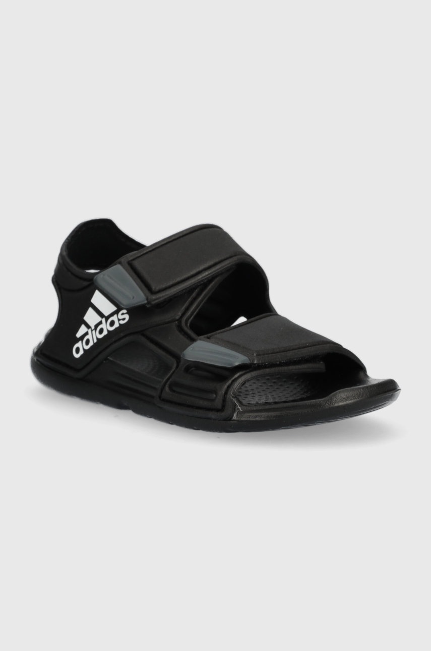 

Дитячі сандалі adidas колір чорний
