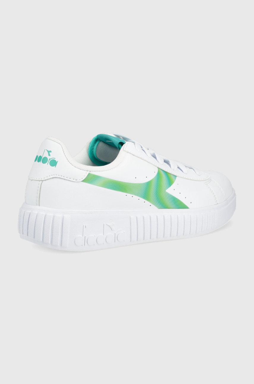

Ботинки Diadora цвет белый