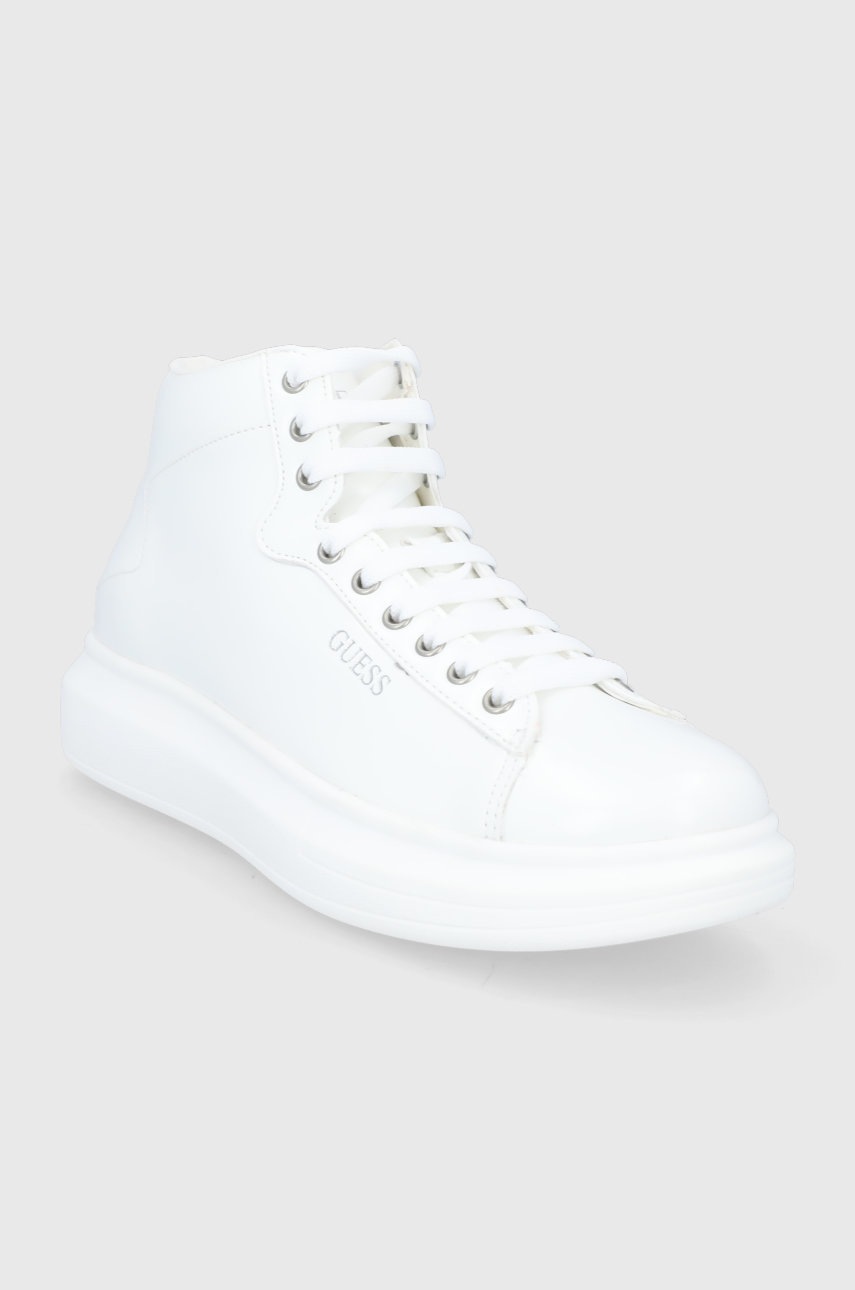 

Ботинки Guess цвет белый