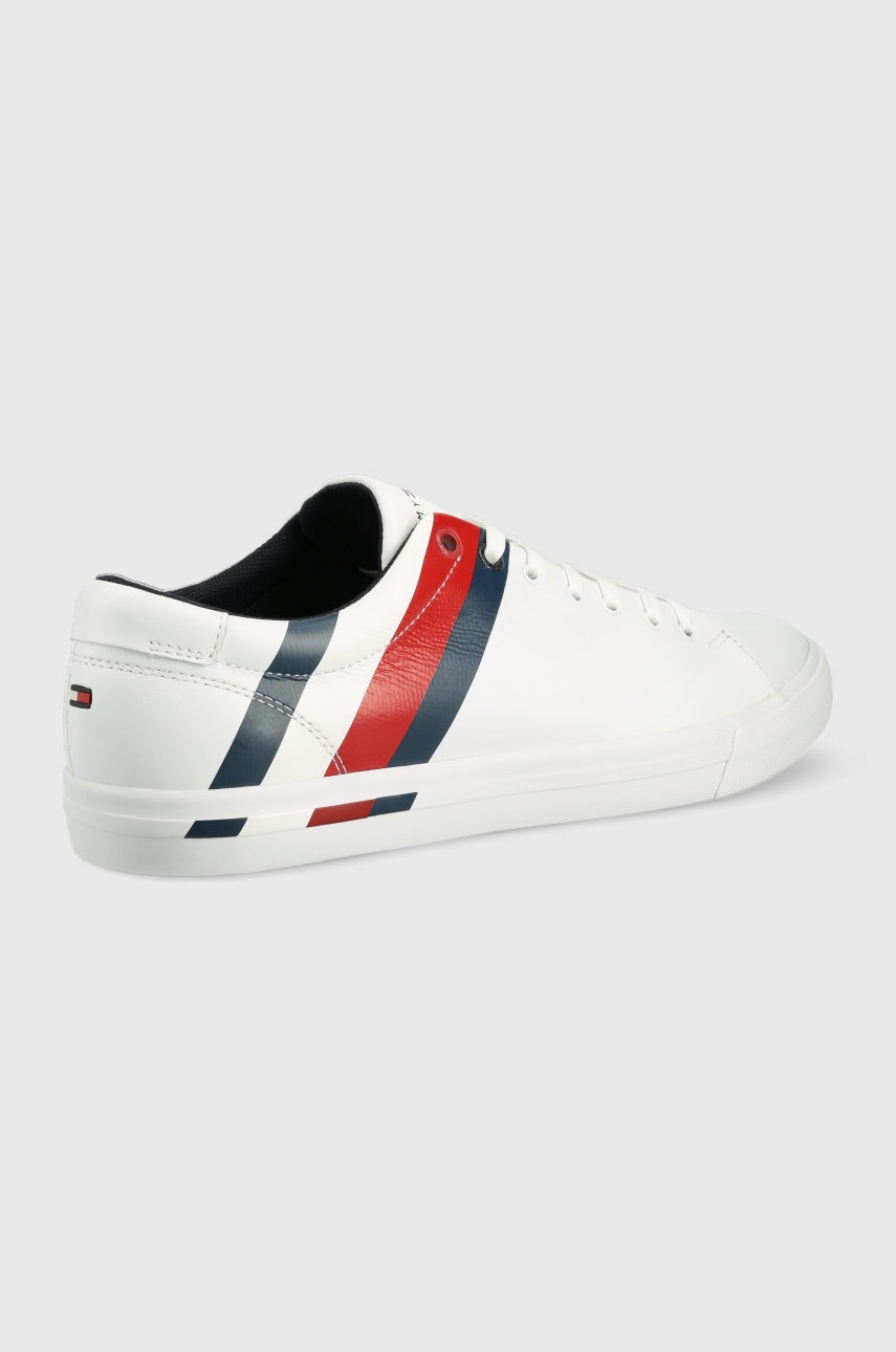 

Кожаные кроссовки Tommy Hilfiger цвет белый
