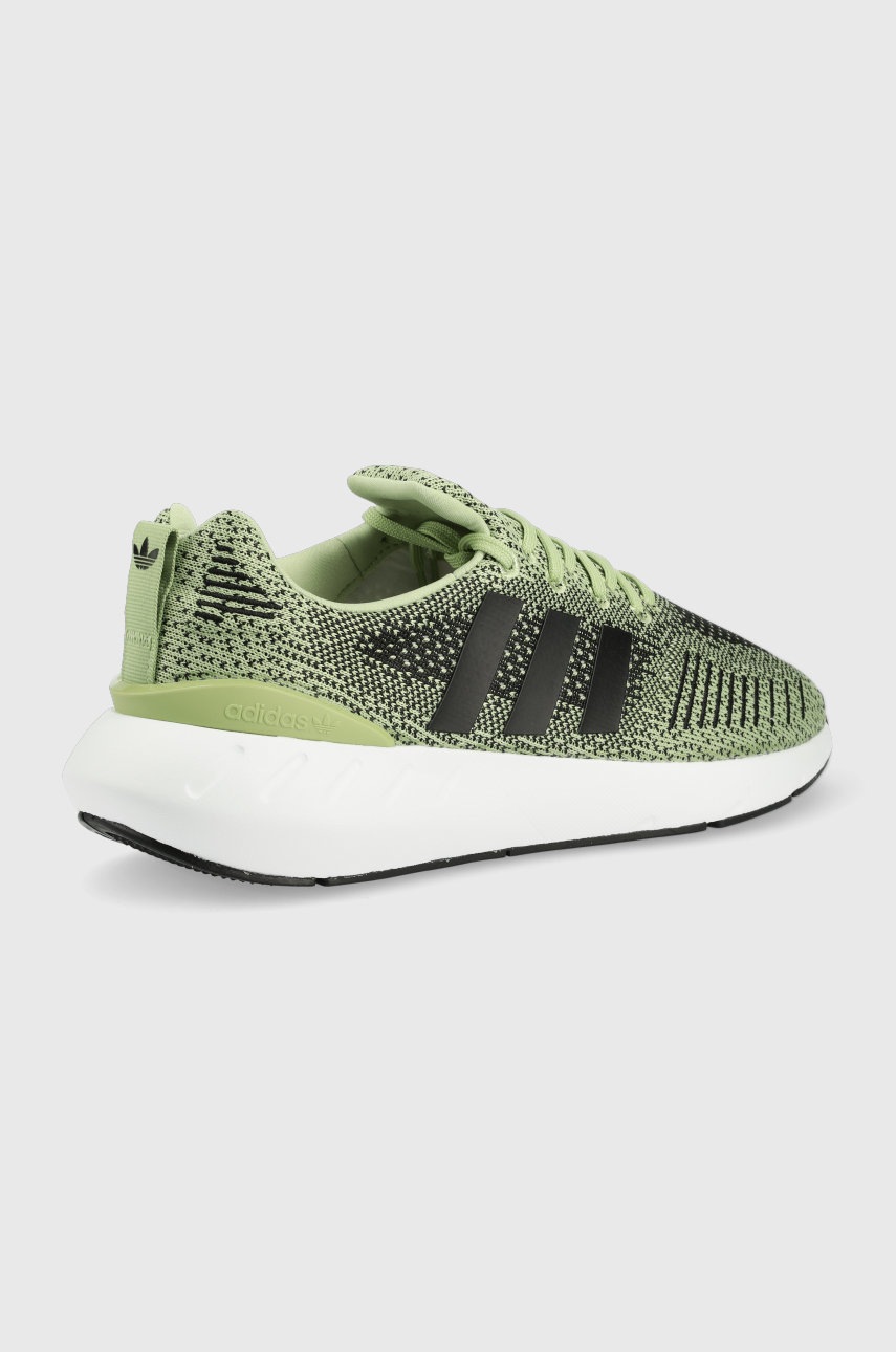 

Кроссовки adidas Originals Swift Run цвет зелёный