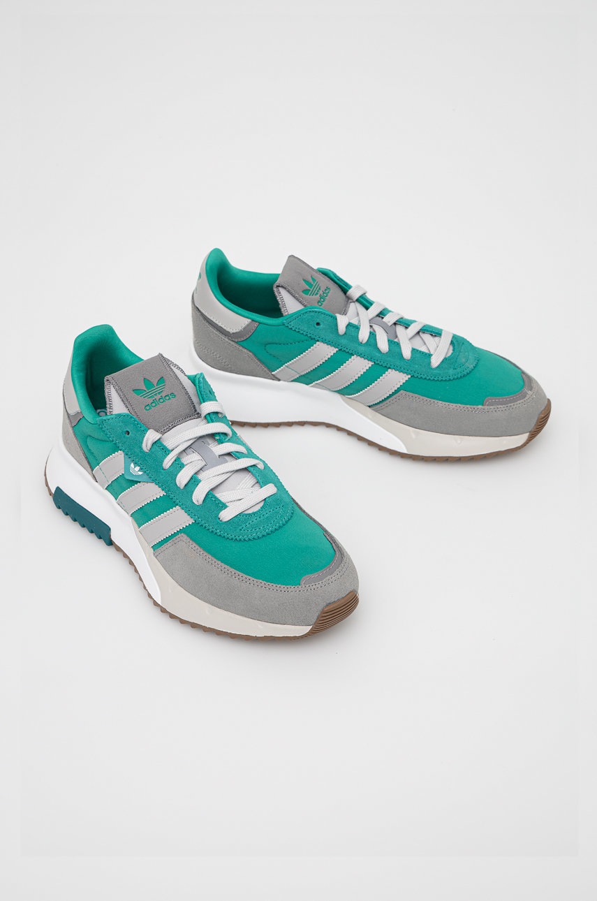 

Кроссовки adidas Originals Retropy цвет зелёный