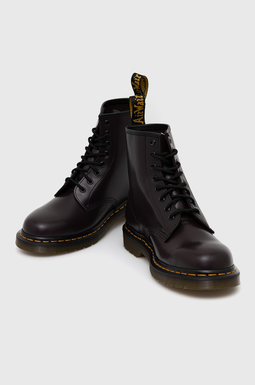 

Кожаные ботинки Dr. Martens мужские цвет бордовый