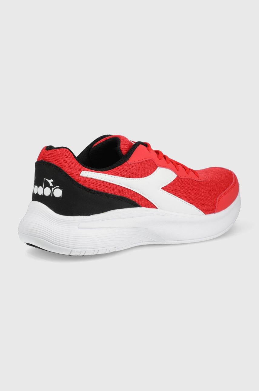 

Бігові кросівки Diadora Eagle 5 колір червоний