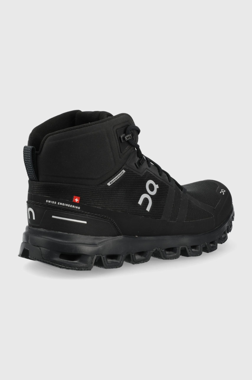 

Ботинки On-running Cloudrock Waterproof мужские цвет чёрный с утеплением