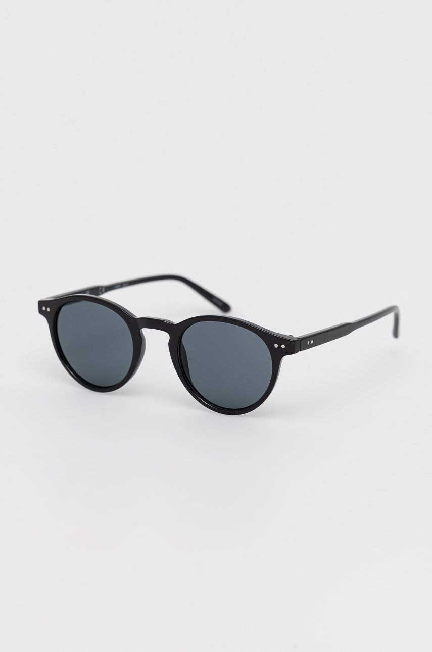 

Слънчеви очила Vero Moda дамско в черно, Черен