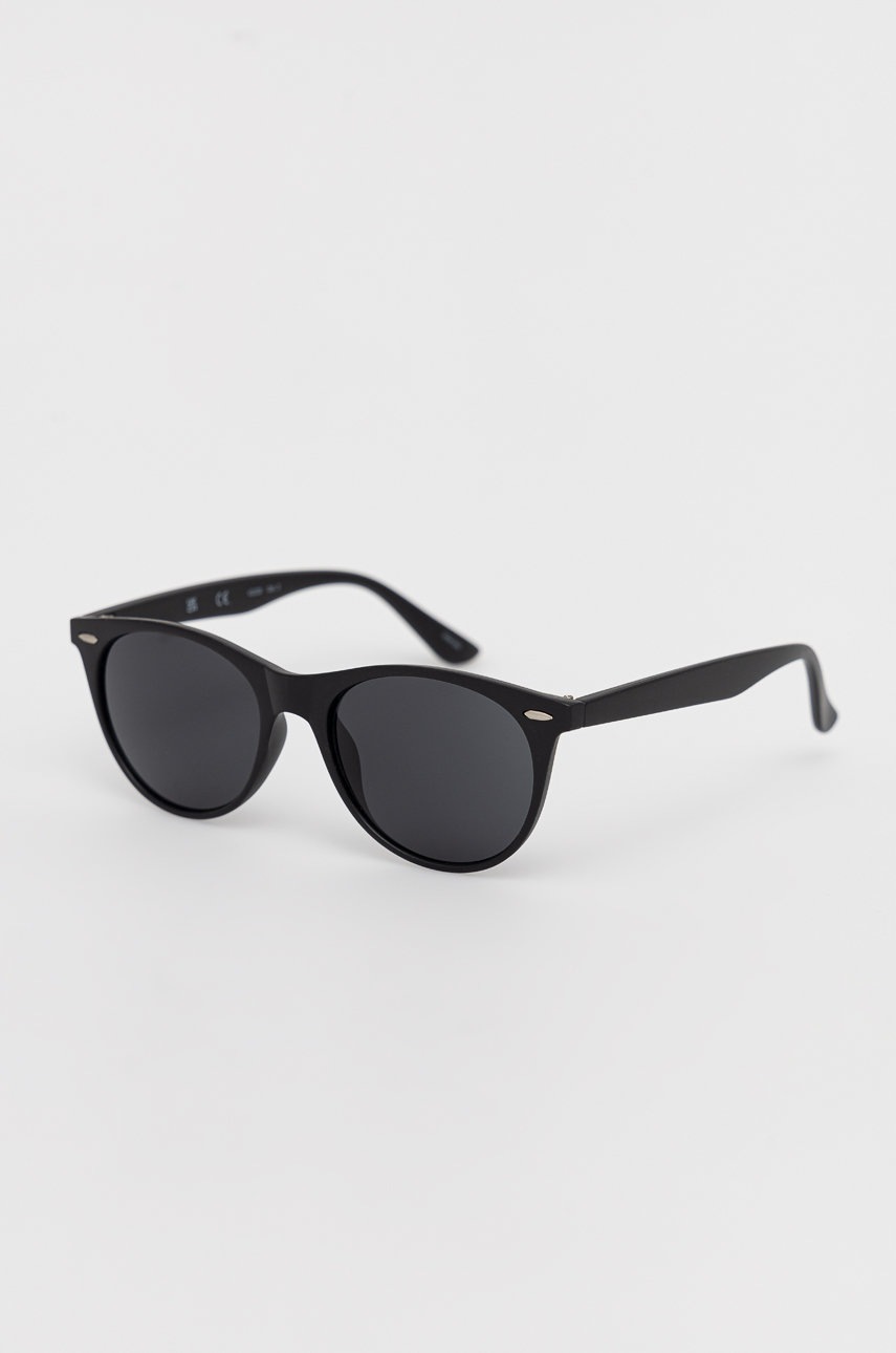 

Слънчеви очила Vero Moda дамско в черно, Черен