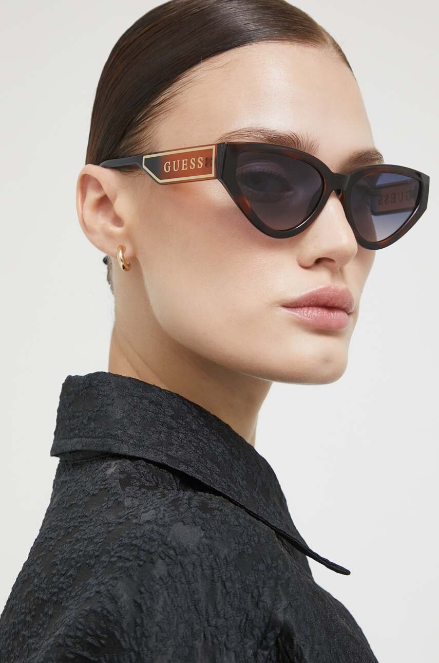 

Сонцезахисні окуляри Guess жіночі колір чорний