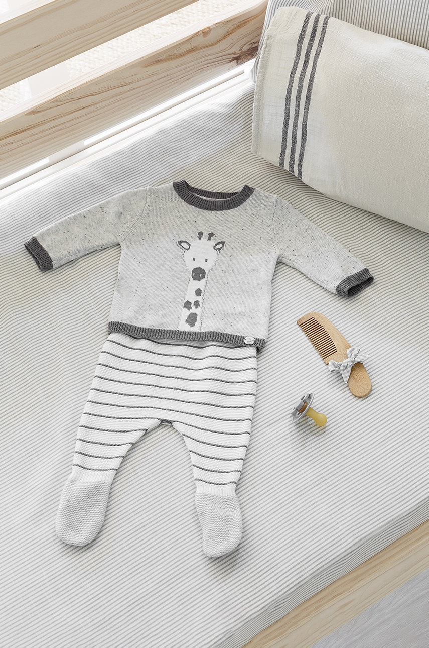

Комплект за бебета Mayoral Newborn в сиво, Сив