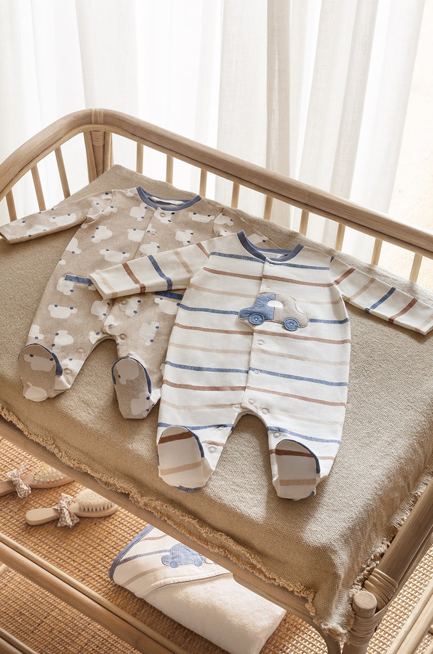 

Бебешки ританки Mayoral Newborn в бежово, Бежов