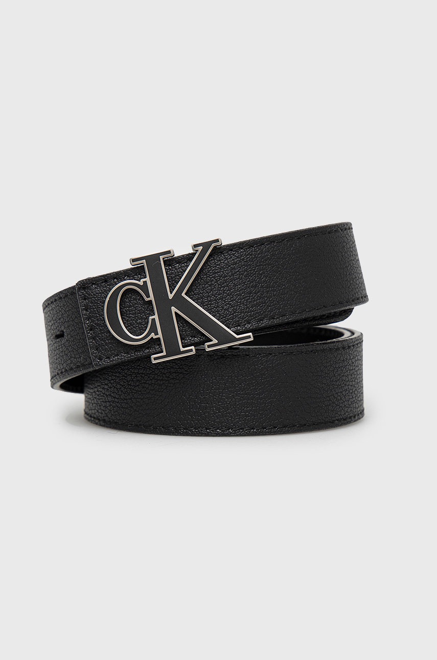 

Колан с две лица Calvin Klein Jeans дамски в черно, Черен