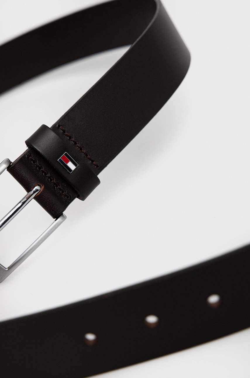 

Шкіряний ремінь Tommy Hilfiger чоловічий колір коричневий