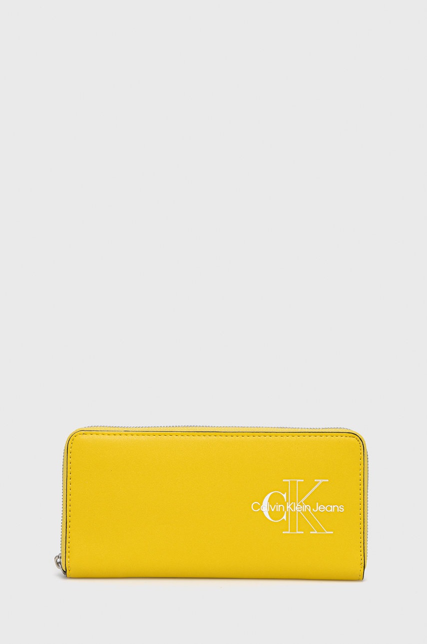 

Портфейл Calvin Klein Jeans дамски в жълто, Жълт