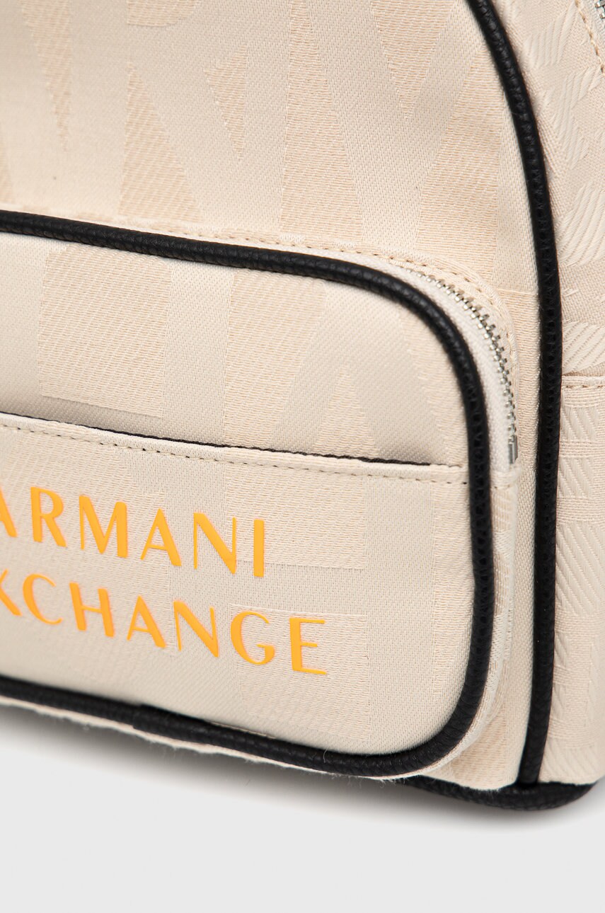 

Рюкзак Armani Exchange жіночий колір бежевий малий з принтом