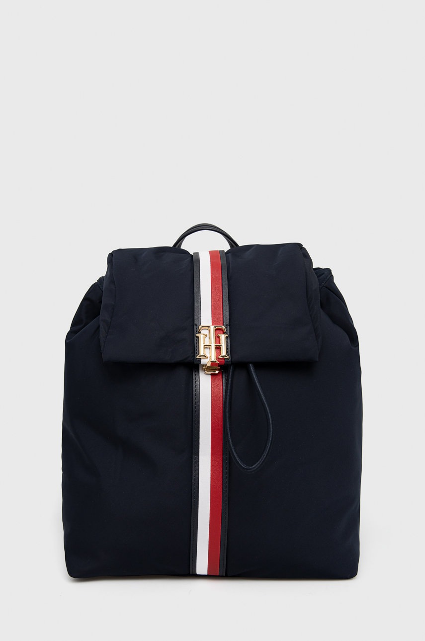

Раница Tommy Hilfiger дамска в тъмносиньо голям размер с апликация, Тъмносин