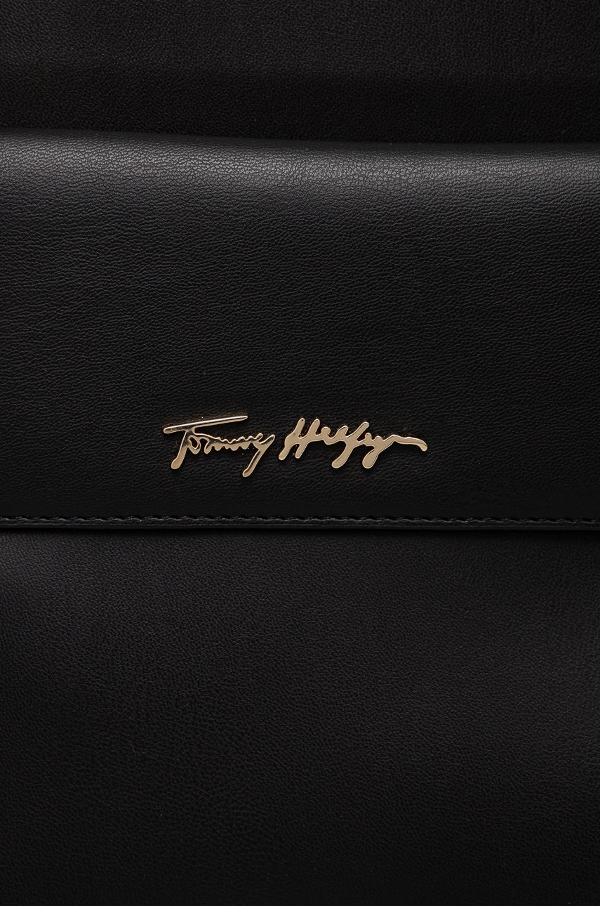 

Рюкзак Tommy Hilfiger женский цвет чёрный маленький гладкий