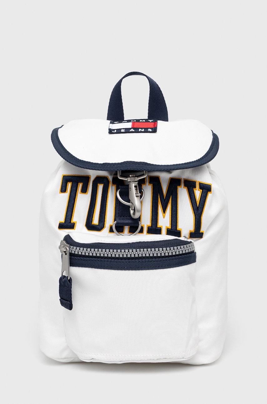 

Раница Tommy Jeans дамски в бяло малък размер с апликация, Бял