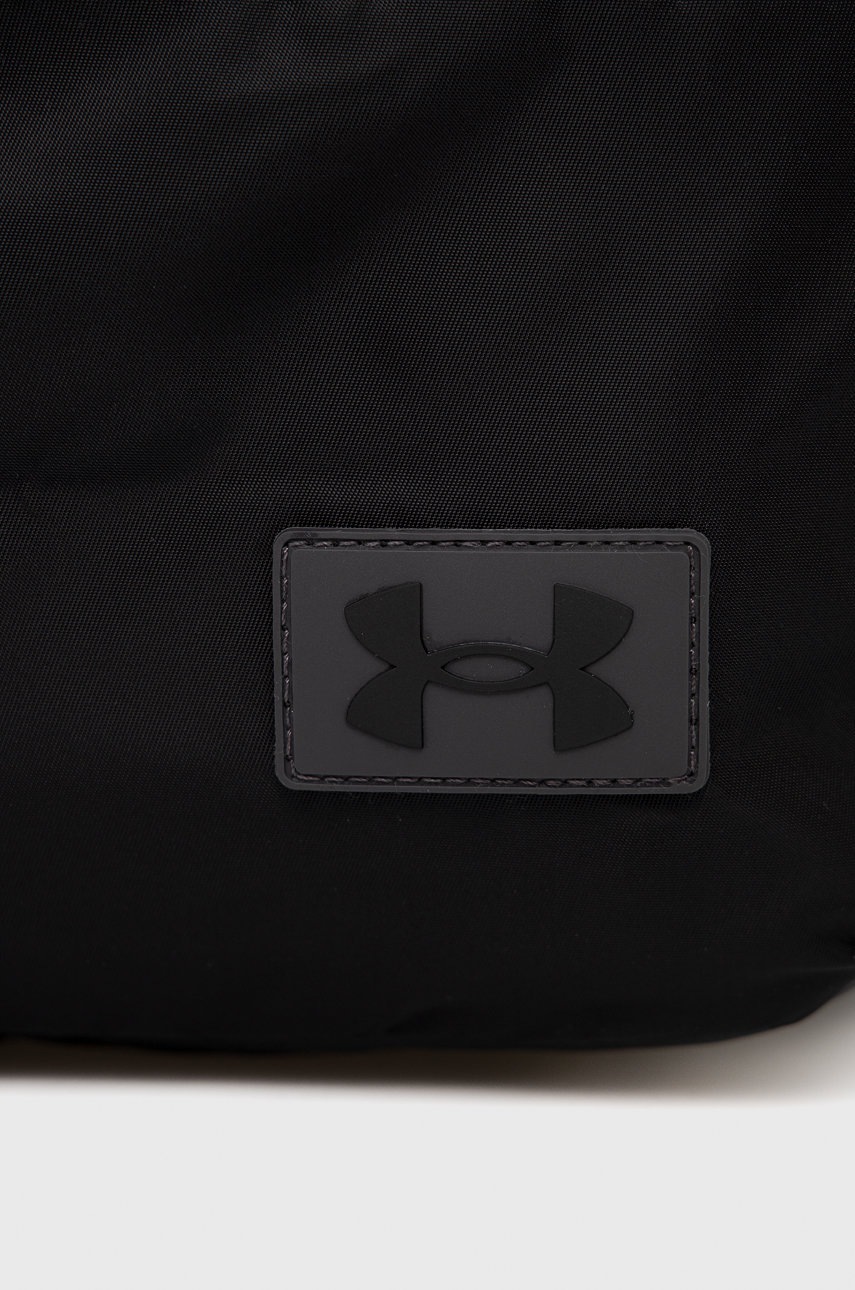 

Рюкзак Under Armour 1369215 женский цвет чёрный большой однотонный