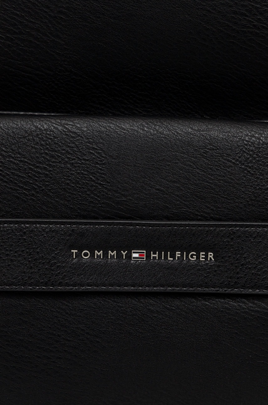 

Рюкзак Tommy Hilfiger чоловічий колір чорний великий гладкий