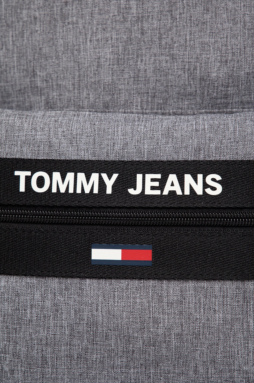 

Рюкзак Tommy Jeans чоловічий колір сірий великий гладкий