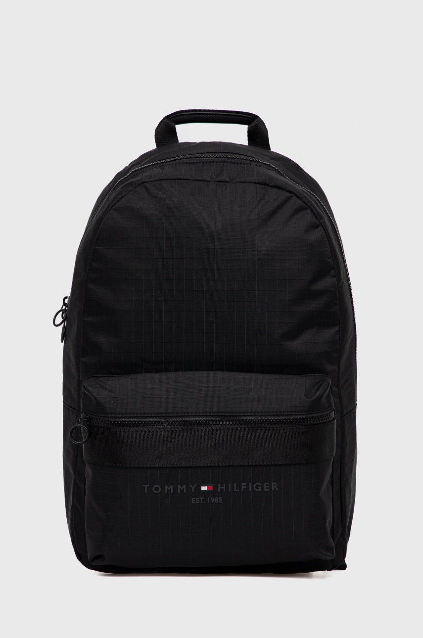 

Раница Tommy Hilfiger мъжки в черно голям размер с изчистен дизайн, Черен