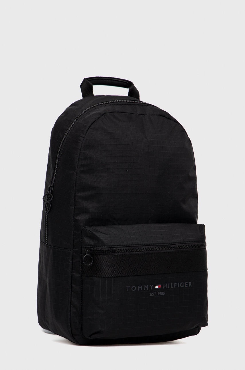 

Рюкзак Tommy Hilfiger чоловічий колір чорний великий однотонний