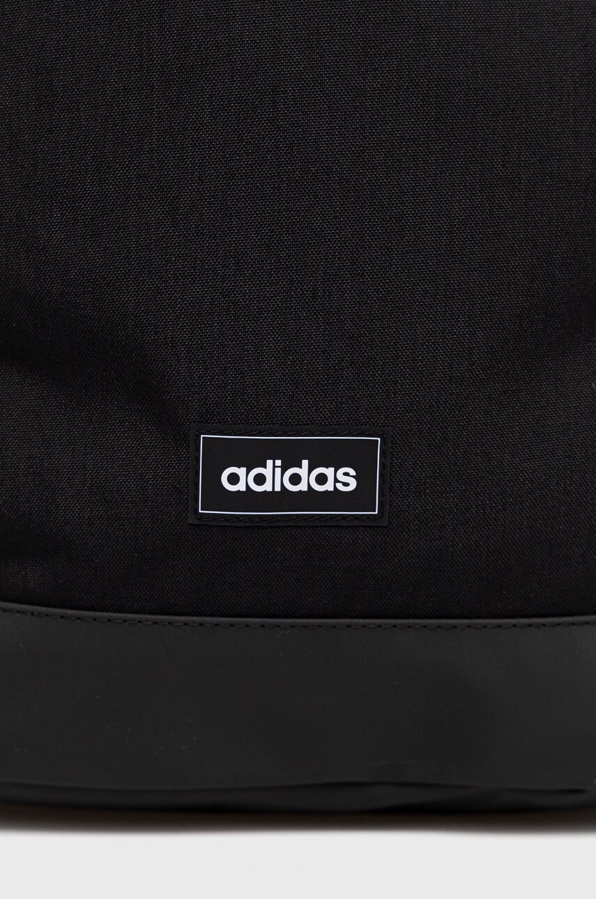 

Рюкзак adidas HC4775 чоловічий колір чорний великий гладкий