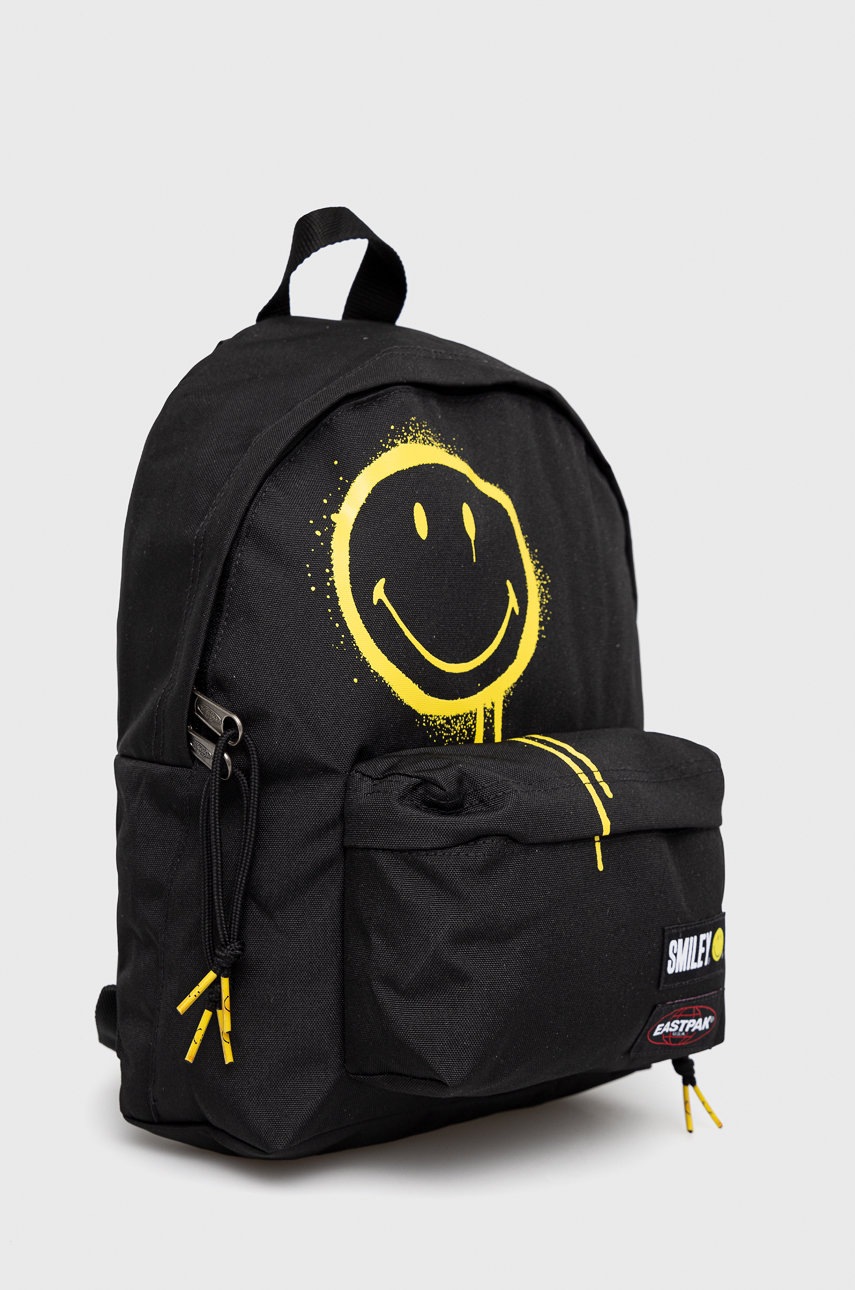 

Рюкзак Eastpak цвет чёрный маленький с принтом
