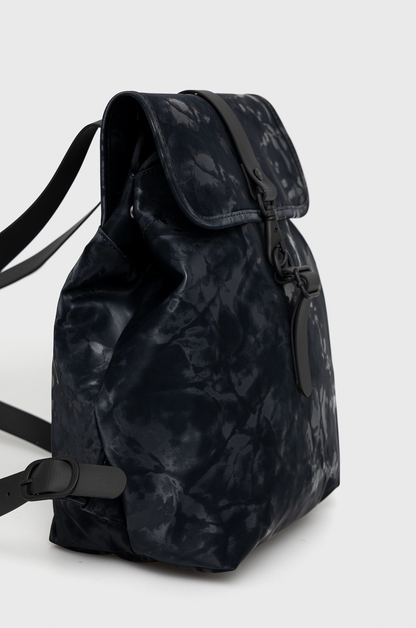 

Рюкзак Rains 13870 Bucket Backpack колір синій великий візерунок