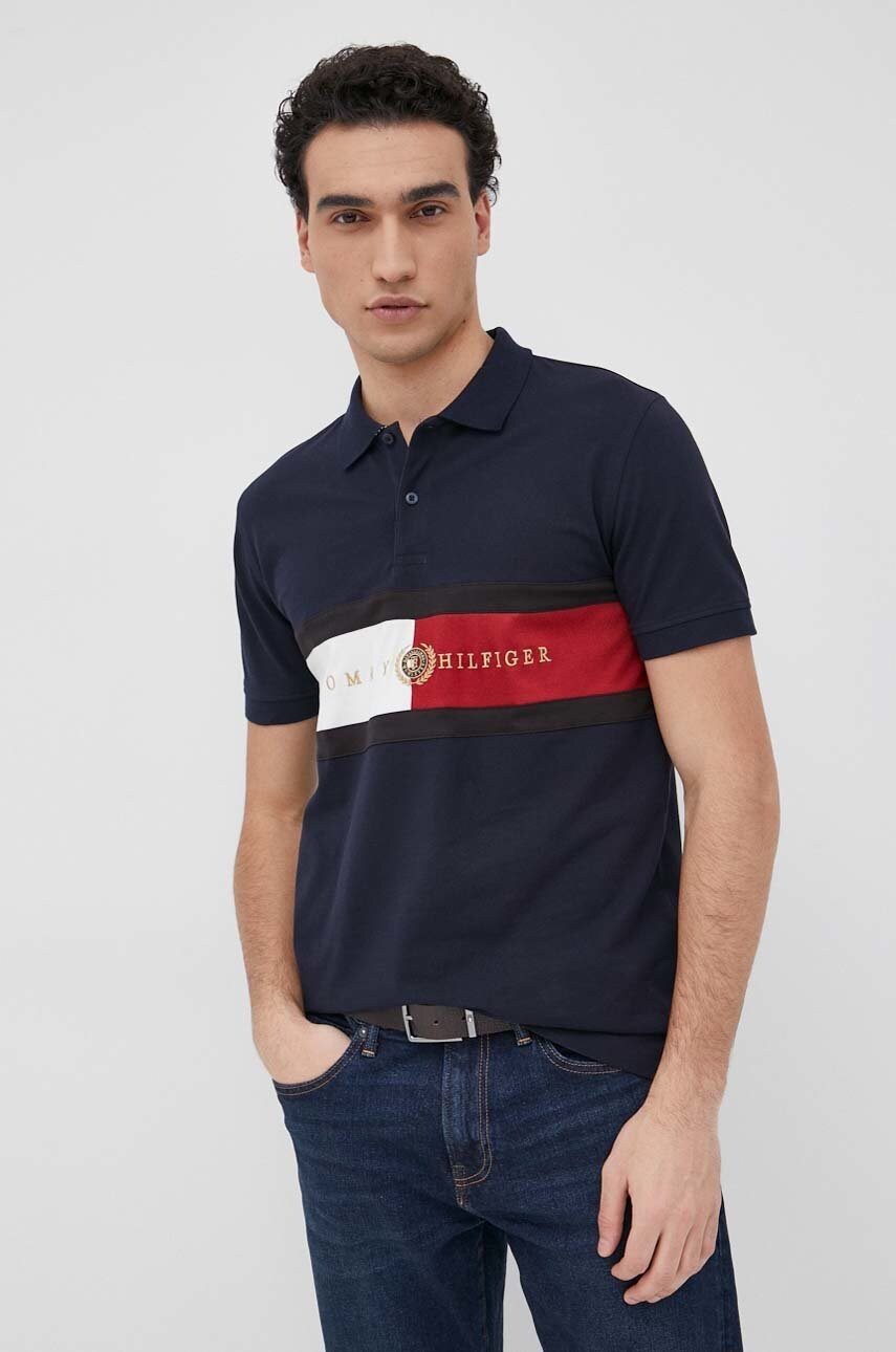 

Памучна тениска с яка Tommy Hilfiger Icon в тъмносиньо с апликация, Тъмносин