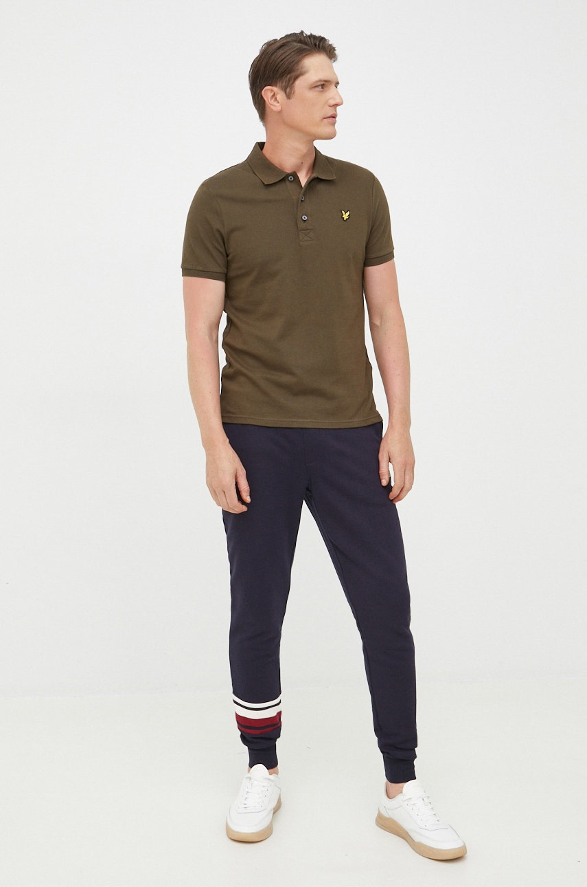 

Поло Lyle & Scott мужской цвет зелёный однотонный