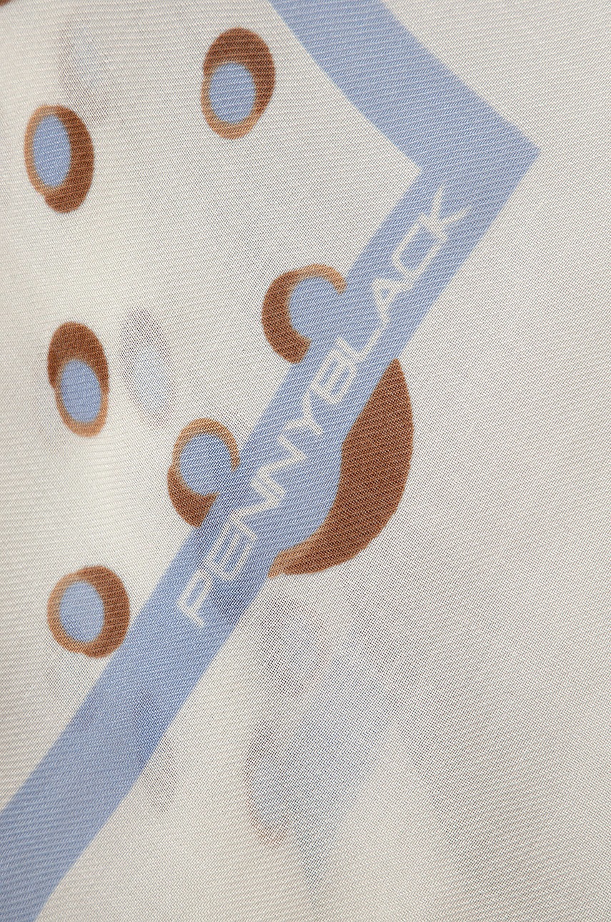 

2098993