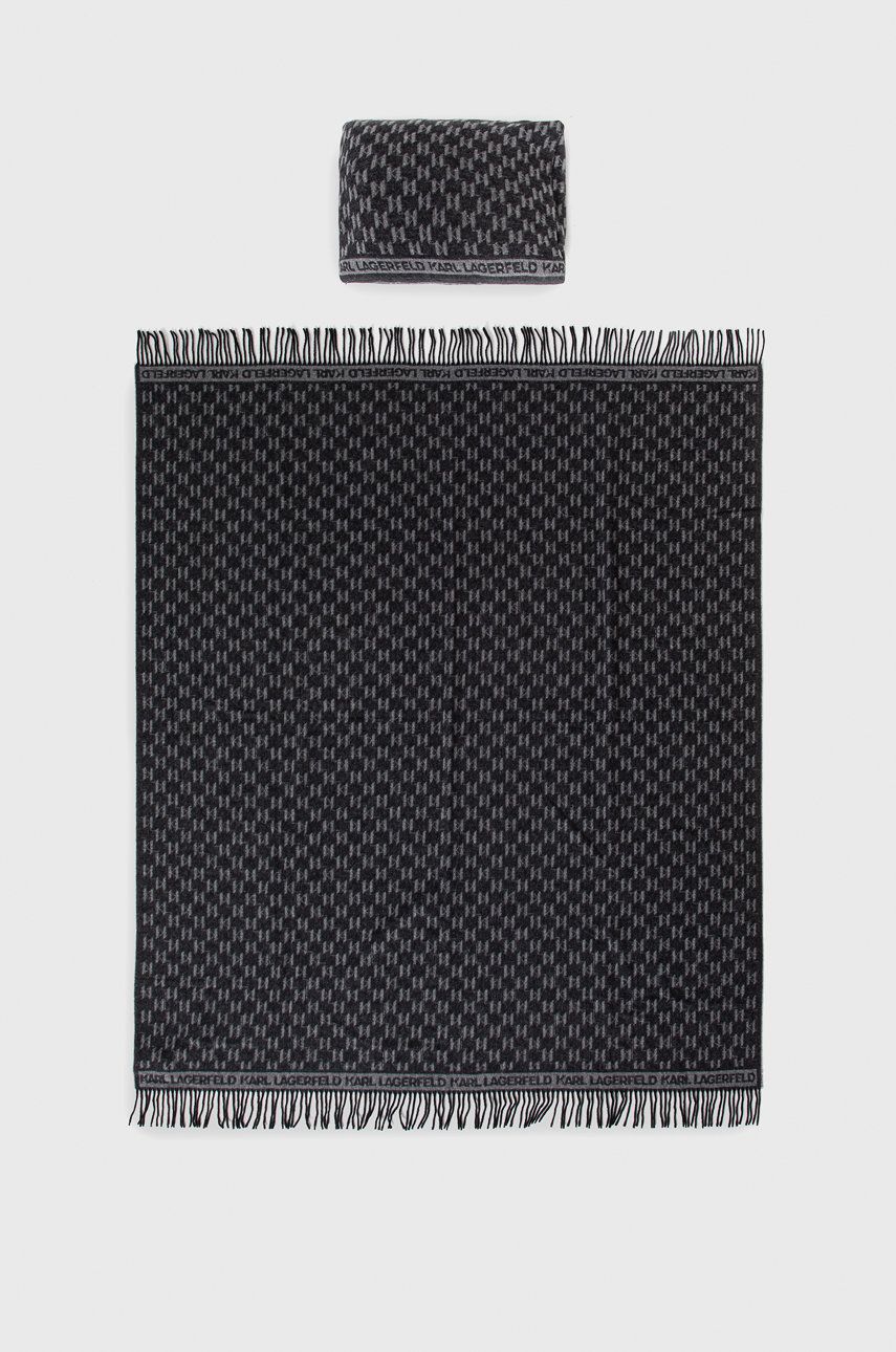 Karl Lagerfeld pătură și față de pernă de lână culoarea negru answear.ro imagine 2022 13clothing.ro