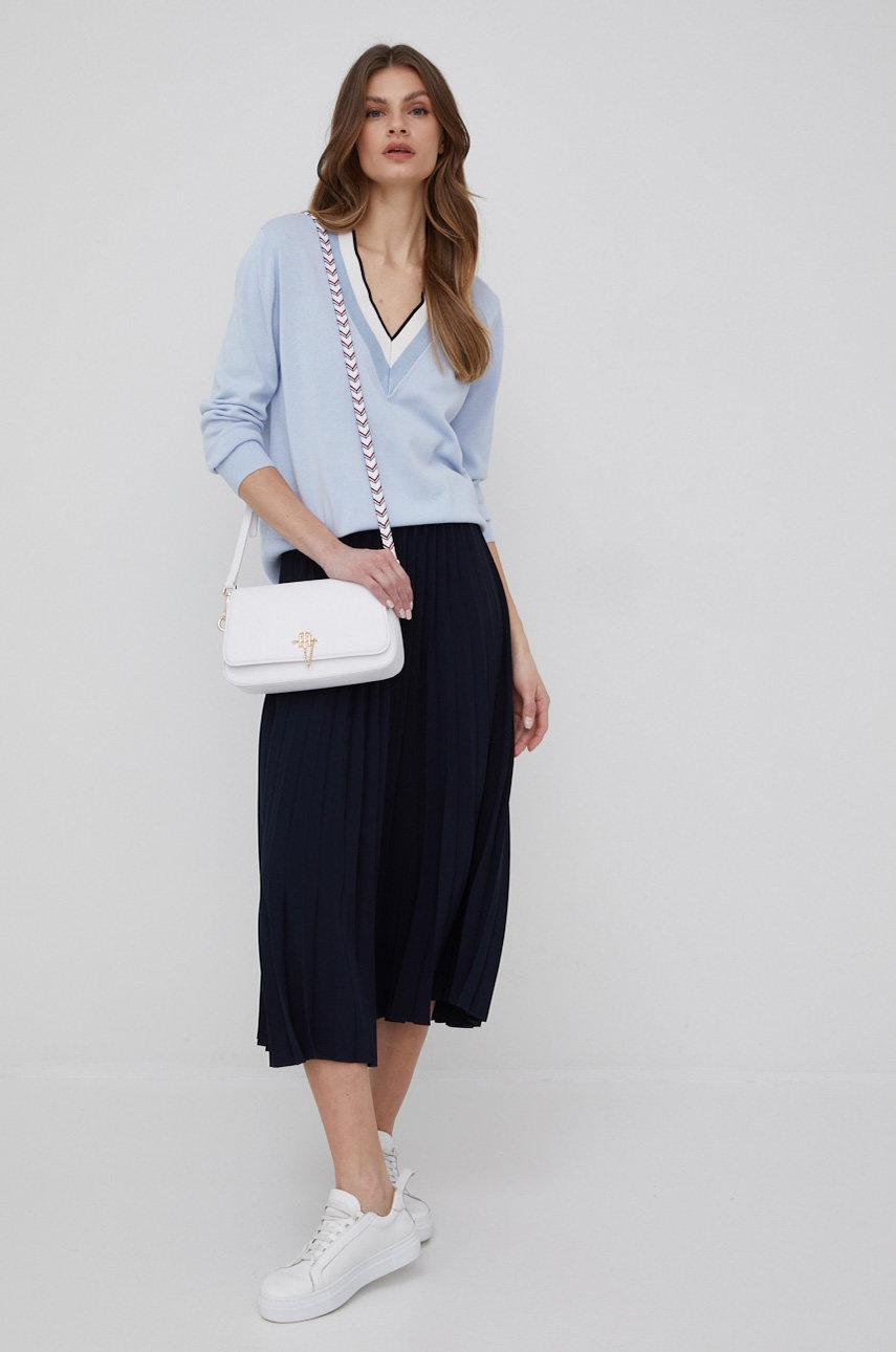 

Пола Tommy Hilfiger в тъмносиньо среднодълъг модел разкроен модел, Тъмносин